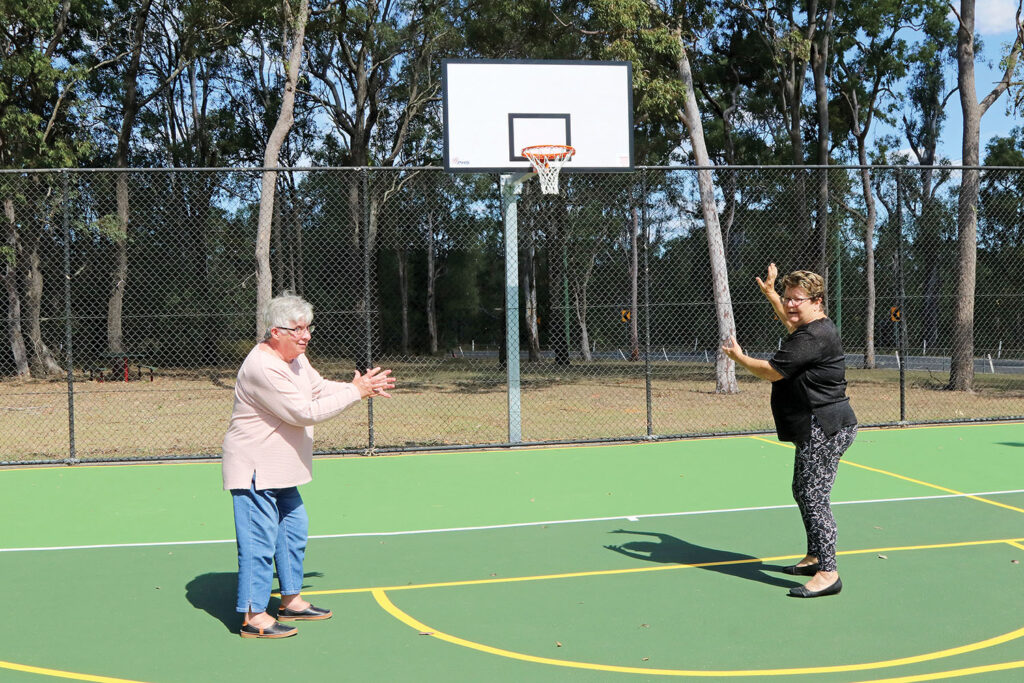 Penny and Trish ‘Trying Out’ New Basketball Hoop