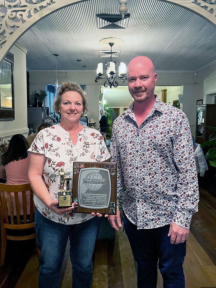 Member Sandi Barry & Past 2021-2022 President Marty Pouwelse (Photo by Olivia Moore)