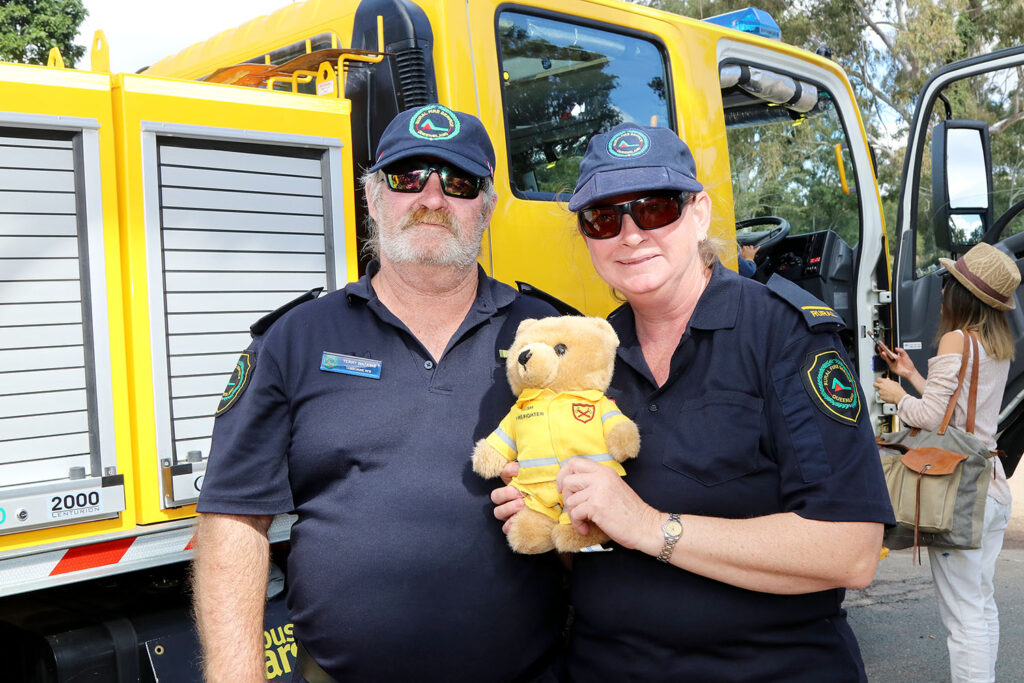 First Officer Terry Watkins with Community Engagement Officer Hayley Muchow at the Bearded Dragon Mammoth Market